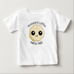 Mommas kleiner Matzo-Ball Baby T-shirt<br><div class="desc">Mommas kleiner Matzo Ball mit einem riesigen Matzeball mit einem lächelnden Gesicht.</div>