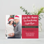 Mommy Kissing Christmas Pregnancy Ankündigung (Stehend Vorderseite)