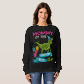 Mommy of the Birthday Boy T-Rex RAWR Dinosaurier B Sweatshirt (Vorne ganz)