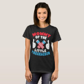Mommy of the Little Firecracker Mama 4. Juli T-Shirt (Vorne ganz)