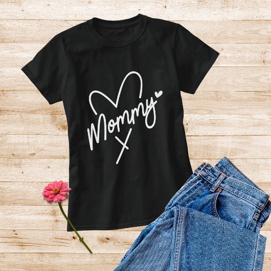 Mommy Simple Modern Script Typografy Heart T-Shirt
