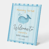 Mommy To Be Cute Whale Baby Shower Welcome Sockelschild (Vorderseite)