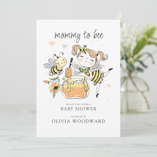 Mommy To Bee Baby Shower Einladung (Stehend Vorderseite)