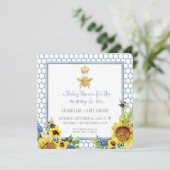 Mommy to Bee Bumblebee Sunflower Gold QR Code Baby Einladung (Stehend Vorderseite)