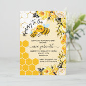 Mommy to Bee Honeycomb Blume Babydusche Einladung (Stehend Vorderseite)
