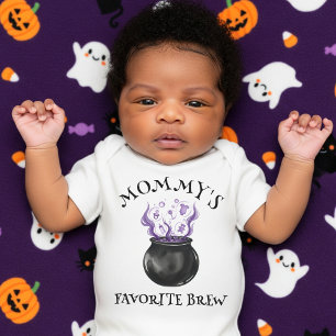 Mommy's Lieblingsbrauerei Hexe Cauldron Halloween Baby Strampler