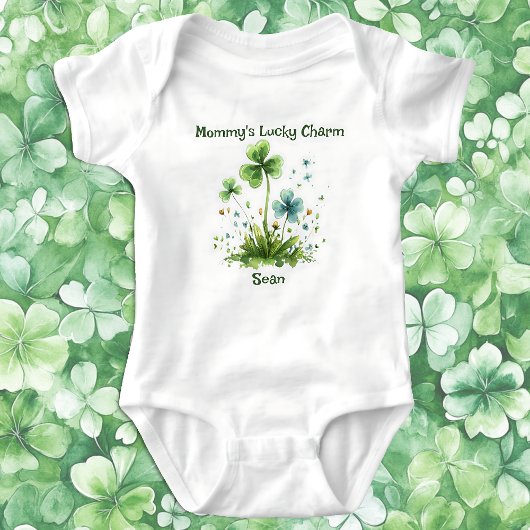 Mommy's Lucky Charm Kleeblatt St. Patricks Day Baby Strampler