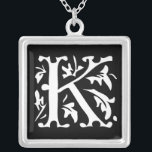 Momogram Silver Necklace Versilberte Kette<br><div class="desc">Keepake Necklaces Wählen Sie entweder Silver Plated Gold Finish oder Sterling Silver Unique Personalisiert Custom !st Christmas Gift Wedding Party Necklaces - um die Hintergrundfarbe zu ändern - klicken Sie auf Anpassen - wählen Sie das letzte Tool aus dem Drop-Down-Menü und wählen Sie aus einer der angezeigten Farben oder geben...</div>