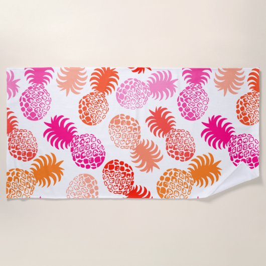 Momona Hawaiian Tropical Pineapse - Rosa - Weiß Strandtuch (Vorderseite)