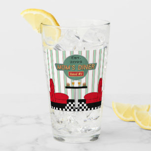 Moms Retro-Diner mit Burgern & Bier Glas