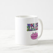 Mon Petit Macaron Retro Gefärbte Krawatte Groovy T Kaffeetasse (VorderseiteRechts)