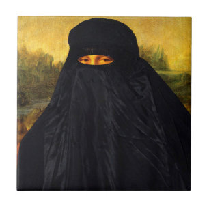 Mona Lisa Hidden Behind Burqa Fliese