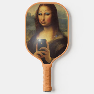 Mona Lisa macht mit Make-up Da Vinci ein lustiges Pickleball Schläger