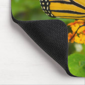 Monarch auf Lantana Mousepad (Ecke)