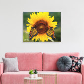 Monarch Butterblüten auf Sonnenblumen Leinwanddruck (Insitu (Wohnzimmer))