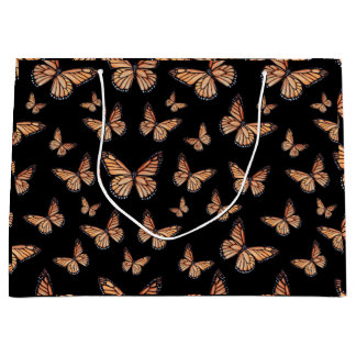 Monarch Butterfliegen auf Schwarz Große Geschenktüte