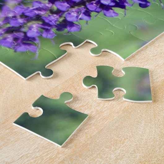 Monarch Butterfliegen Fütternd auf der Lila Blume  Puzzle (Seite)