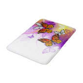 Monarch Butterflies on Purple Background Badematte (Schrägansicht)