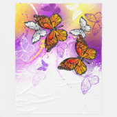 Monarch Butterflies on Purple Background Fleecedecke (Vorderseite)