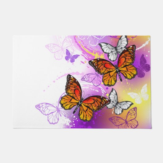 Monarch Butterflies on Purple Background Fußmatte (Vorderseite)