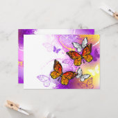 Monarch Butterflies on Purple Background Karte (Vorderseite/Rückseite Beispiel)