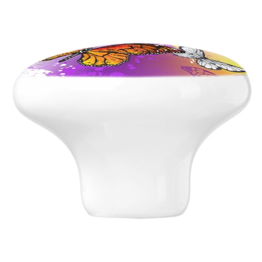 Monarch Butterflies on Purple Background Keramikknauf (Seitenansicht)