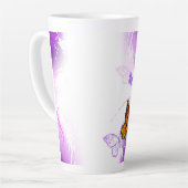 Monarch Butterflies on Purple Background Milchtasse (Linke Ecke)