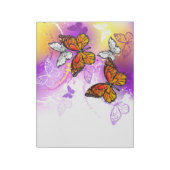 Monarch Butterflies on Purple Background Notizblock (Rotiert)