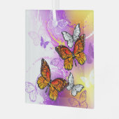 Monarch Butterflies on Purple Background Ornament Aus Glas (Vorderseite links)