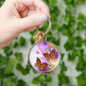 Monarch Butterflies on Purple Background Schlüsselanhänger (Hand)