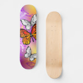 Monarch Butterflies on Purple Background Skateboard (Vorderseite)