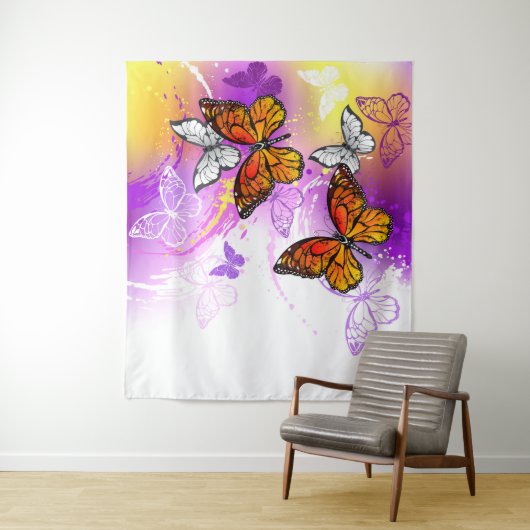 Monarch Butterflies on Purple Background Wandteppich (Beispiel)