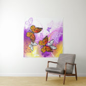 Monarch Butterflies on Purple Background Wandteppich (Beispiel (Horizontal))