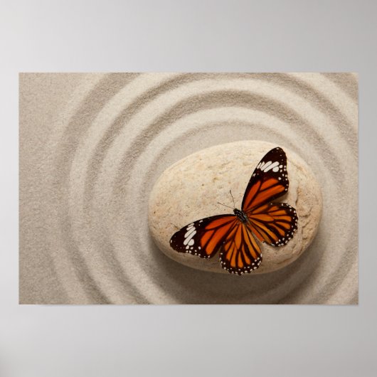 Monarch Butterfly auf dem Stein im Zen-Garten Poster (Vorne)