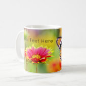 Monarch Butterfly auf der Blume Rot und Gelb Kaffeetasse (Vorderseite Links)