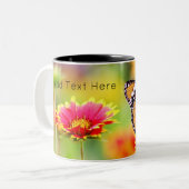 Monarch Butterfly auf der Blume Rot und Gelb Zweifarbige Tasse (Vorderseite Links)