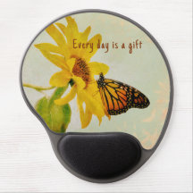 Monarch Butterfly auf der Gelben Blume Positiver B