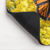 Monarch Butterfly auf Goldenrod Mousepad (Ecke)