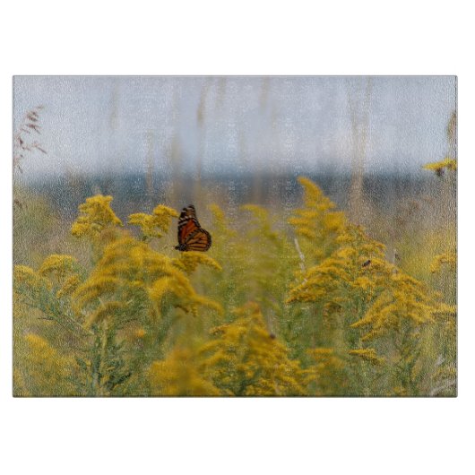 Monarch Butterfly auf Goldenrod Schneidebrett (Vorderseite)