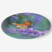 Monarch Butterfly auf Lila lila Blume Pappteller (Schrägansicht)