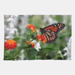 Monarch Butterfly auf Orange und Red Lantana Handtuch