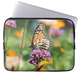 Monarch Butterfly auf Verbena Laptopschutzhülle