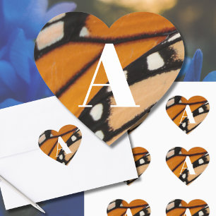 Monarch Butterfly Flügel Initial Orange und Black Herz-Aufkleber