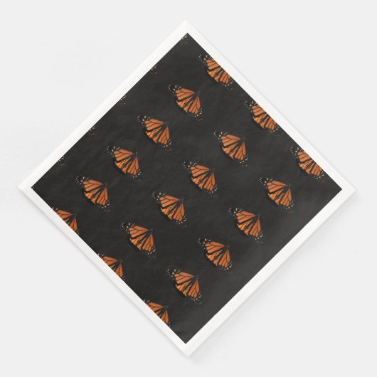 Monarch Butterfly im Schlüssel von Orange Serviette (Ecke)