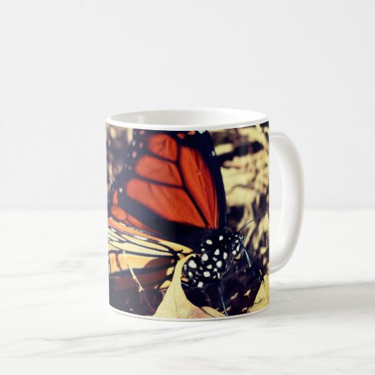 Monarch Butterfly Nature Personalisiert Kaffeetasse (VorderseiteRechts)