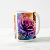 Monarch Butterfly on Rose at Sunset Personalized Kaffeetasse (VorderseiteRechts)