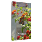 Monarch Butterfly über den Roten Schmetterling Bus Klemmbrett (Rechts)