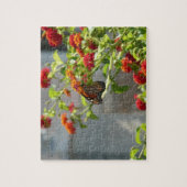 Monarch Butterfly über den Roten Schmetterling Bus Puzzle (Vertikal)