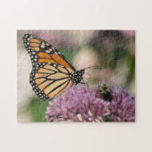 Monarch Butterfly über die natürliche Wildblume Puzzle (Horizontal)