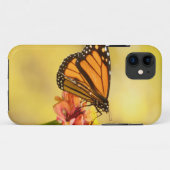 Monarch Butterfly über Zinnia Case-Mate iPhone Hülle (Rückseite (Horizontal))